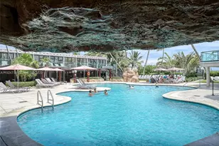 5225 Collins Ave, Miami Beach, FL 33140 - Photo 9