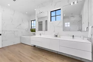 895 NE 76th St, Miami, FL 33138 - Photo 55