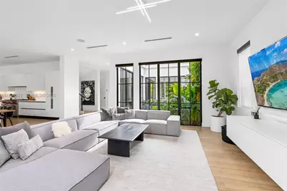 895 NE 76th St, Miami, FL 33138 - Photo 45