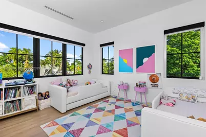 895 NE 76th St, Miami, FL 33138 - Photo 29