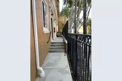 2891 NE 185th St #1006, Aventura, FL 33180 - Photo 7