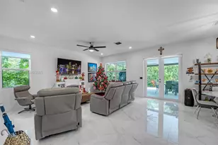 19815 SW 132nd Ct, Miami, FL 33177 - Photo 9