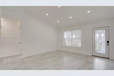 1035 NW 11th Ct, Fort Lauderdale, FL 33311 - Photo 13