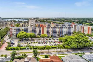 1780 NE 191st St, Miami, FL 33179 - Photo 33