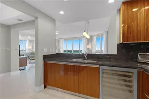 2711 S Ocean Dr, Hollywood, FL 33019 - Photo 17