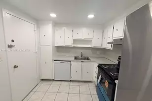 3800 S Ocean Dr, Hollywood, FL 33019 - Photo 17