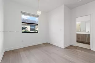 15815 NW 91st Ct, Miami Lakes, FL 33018 - Photo 23