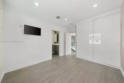 1549 Breakwater Ter #1549, Hollywood, FL 33019 - Photo 17