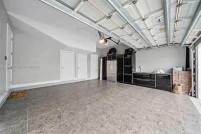 1549 Breakwater Ter #1549, Hollywood, FL 33019 - Photo 35