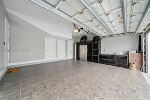 1549 Breakwater Terrace, Hollywood, FL 33019 - Photo 35