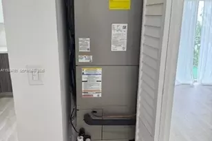 1605 Meridian Ave, Miami Beach, FL 33139 - Photo 19