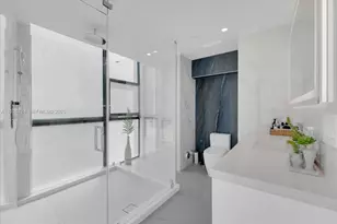 11 Century Ln, Miami Beach, FL 33139 - Photo 27