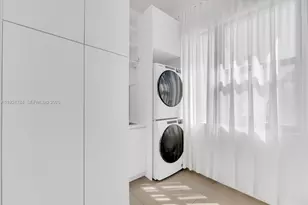 11 Century Ln, Miami Beach, FL 33139 - Photo 11