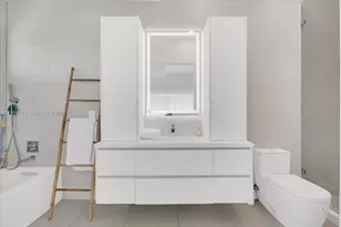 11 Century Ln, Miami Beach, FL 33139 - Photo 19