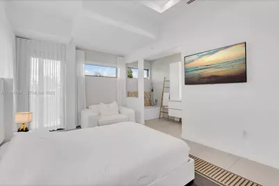 11 Century Lane, Miami Beach, FL 33139 - Photo 17