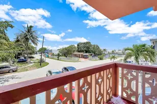 911 E 9th Pl, Hialeah, FL 33010 - Photo 31