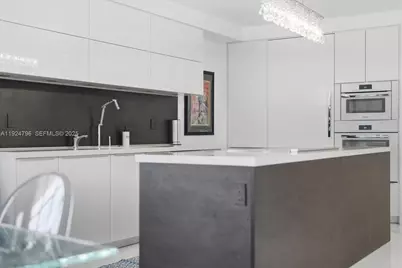 100 Lincoln Road #747, Miami Beach, FL 33139 - Photo 11