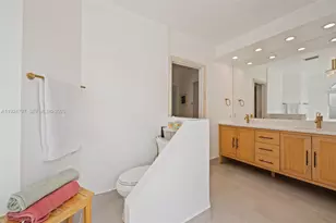 2729 NW 28th St, Boca Raton, FL 33434 - Photo 9