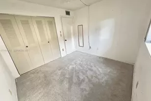 9530 N Belfort Cir, Tamarac, FL 33321 - Photo 17