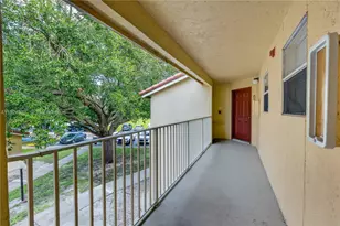 12510 Vista Isles Dr, Sunrise, FL 33325 - Photo 7