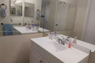 12510 Vista Isles Dr, Sunrise, FL 33325 - Photo 5