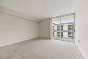 5085 NW 7th St, Miami, FL 33126 - Photo 7