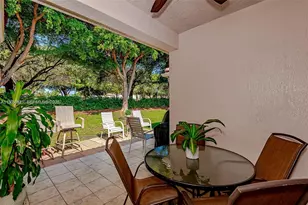 1641 Zenith Way, Weston, FL 33327 - Photo 11