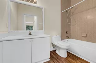 7250 NW 177th St, Hialeah, FL 33015 - Photo 15