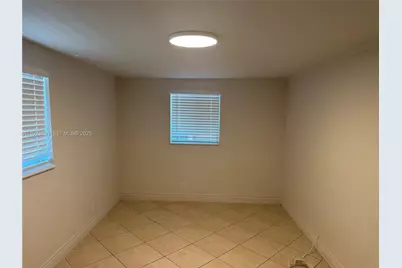 1264 NE 25th Ct, Pompano Beach, FL 33064 - Photo 11