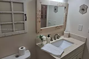 900 St Charles Pl, Pembroke Pines, FL 33026 - Photo 15