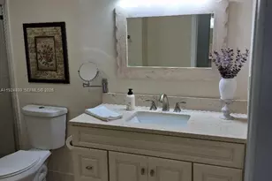 900 St Charles Pl, Pembroke Pines, FL 33026 - Photo 21