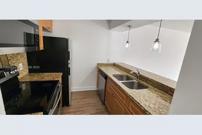 8180 Geneva Ct #319, Doral, FL 33166 - Photo 3