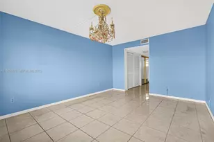879 NE 195th St, Miami, FL 33179 - Photo 29