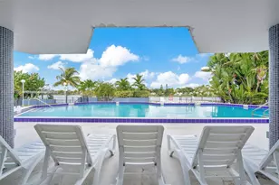 879 NE 195th St, Miami, FL 33179 - Photo 47