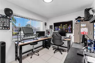 10020 SW 145th Pl, Miami, FL 33186 - Photo 23