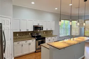 1923 Harbor View Cir, Weston, FL 33327 - Photo 9