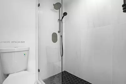 5700 Collins Ave #3J, Miami Beach, FL 33140 - Photo 37