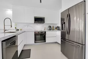 5700 Collins Ave, Miami Beach, FL 33140 - Photo 23
