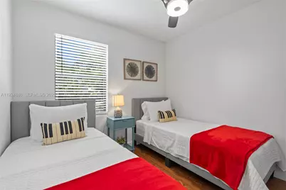 220 NW 134th St, North Miami, FL 33168 - Photo 19