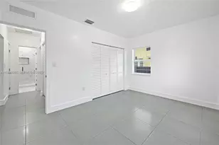 911 Sharar Ave, Opa-Locka, FL 33054 - Photo 15