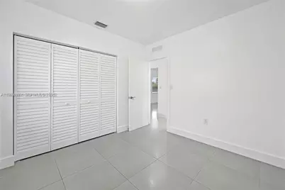 911 Sharar Ave #1, Opa-Locka, FL 33054 - Photo 13