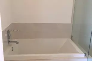 45 SW 9th St, Miami, FL 33130 - Photo 19