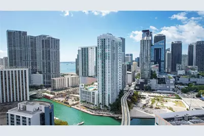 41 SE 5th St #906, Miami, FL 33131 - Photo 25