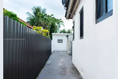 2380 SW 2nd St, Miami, FL 33135 - Photo 13