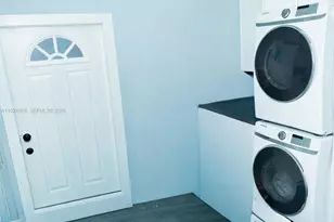 2380 SW 2nd St, Miami, FL 33135 - Photo 19