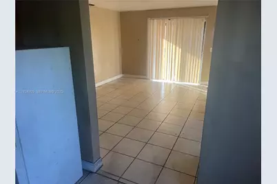 1040 NW 24th Ave, Fort Lauderdale, FL 33311 - Photo 5