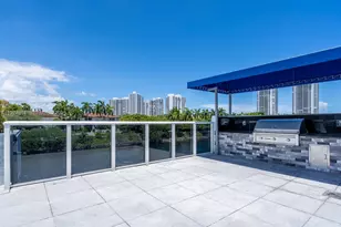 3675 N Country Club Dr, Aventura, FL 33180 - Photo 47