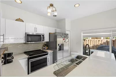 8362 NW 107th Ct #7-24, Doral, FL 33178 - Photo 11