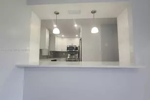 8895 Fontainebleau Blvd, Miami, FL 33172 - Photo 5