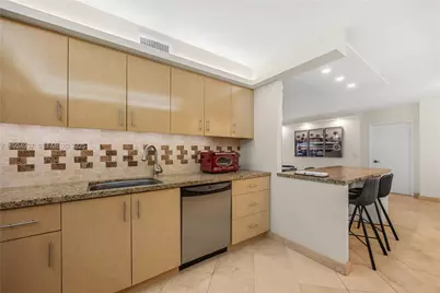 9801 Collins Ave #10G, Bal Harbour, FL 33154 - Photo 11